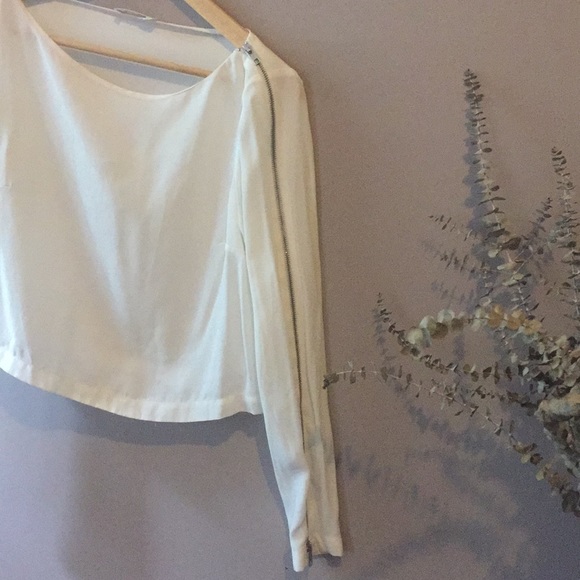 A.L.C. Tops - ALC long sleeve crop top with zipper